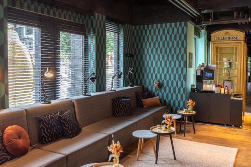 YUP Hotel - image 9