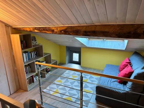 Chalet with 4 bedrooms in Ascou with wonderful mountain view and furnished terrace 3 km from the slopes - image 3