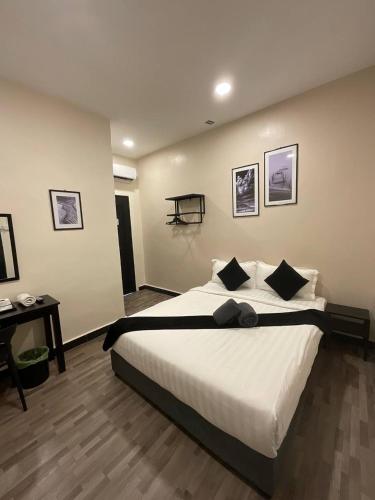 The sky inn The sky inn