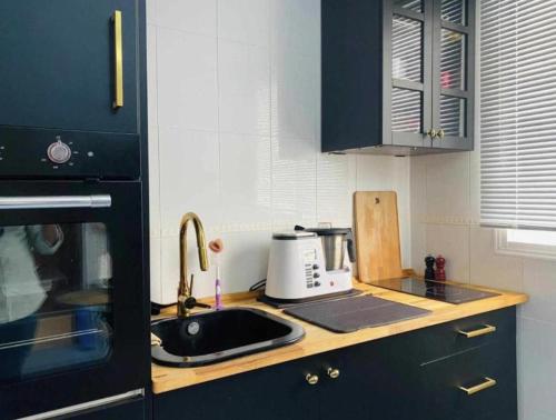 Two-Bedroom Standard Apartment image 5