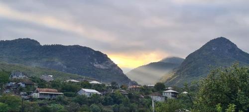 Budur Guesthouse in Ijevana
