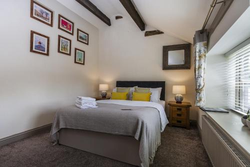 The Fleece Inn at Barkisland - image 11