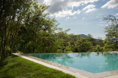 Secret Stone Villa, Tirana (photo 4)