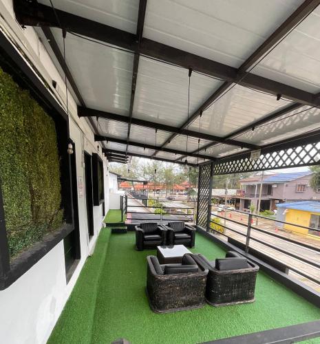 The sky inn The sky inn