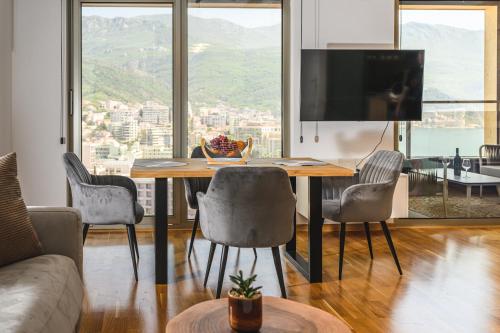 Harmonia Budva 1 in Zavala