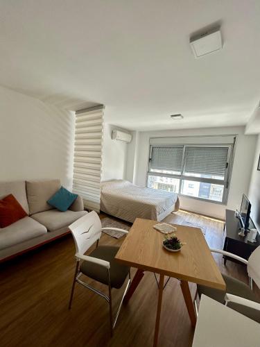 Hermoso monoambiente en Punta Carretas piso 9