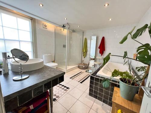 3Bed Listed Beauty near popular Lark Lane!, Liverpool (photo 6)