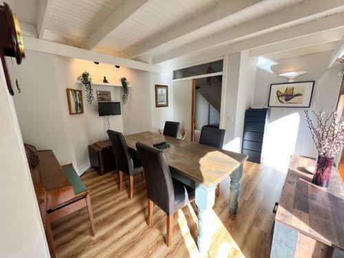 3Bed Listed Beauty near popular Lark Lane!, Liverpool (photo 8)