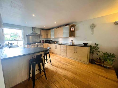 3Bed Listed Beauty near popular Lark Lane!, Liverpool (photo 9)
