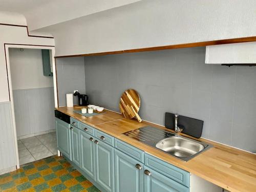 Mon petit chez moi near Aux bons petits plats