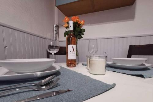 Mon petit chez moi near Aux bons petits plats