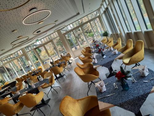 餐廳, Hotel & Restaurant Waldschlosschen in 基里茨