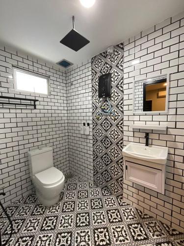 The sky inn The sky inn