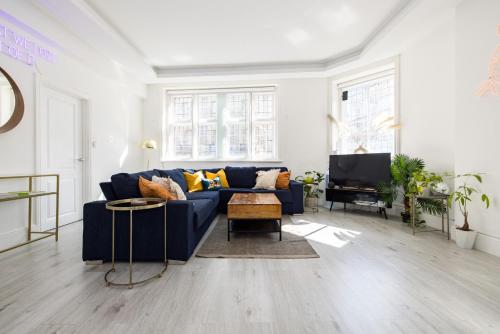 Modern Luxury Soho Apartment, London