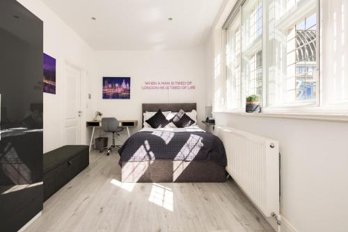 Modern Luxury Soho Apartment - image 13