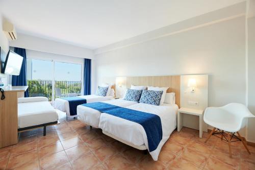 AluaSun Marbella Park Room Type - Family Room