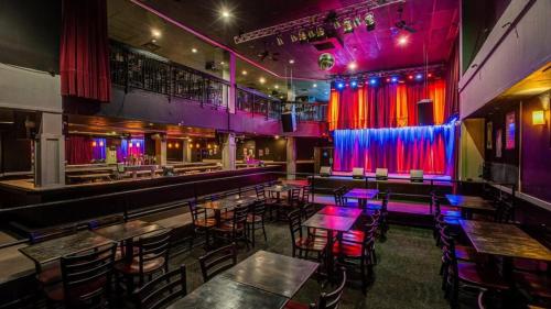 Holiday Inn & Suites Philadelphia W - Drexel Hill an IHG Hotel - image 4