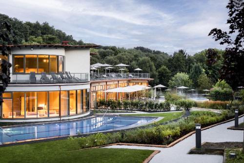 Quellenhotel Heiltherme Bad Waltersdorf - 2-Thermenresort - image 8