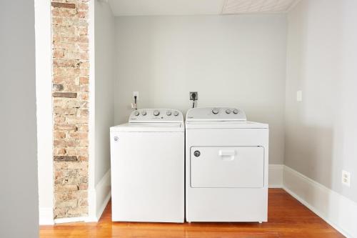 Sonder at Baronne Manor - image 10