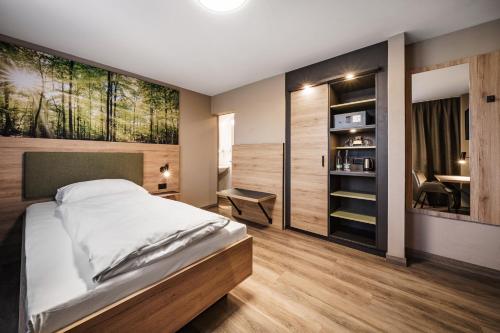 Hotel Linde - image 9