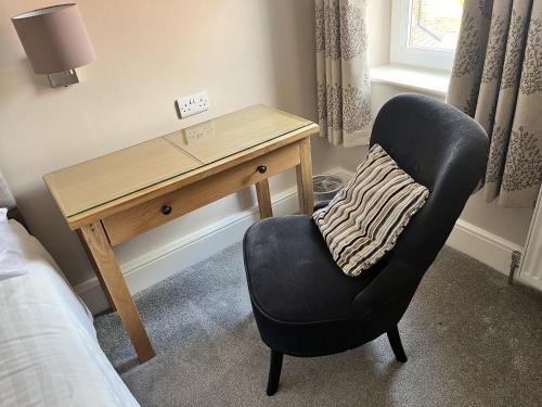 Single Room image 5