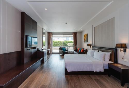 room detail thumbnail 0