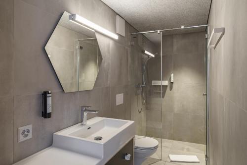 卫浴间, The Lab Capsule in 图恩