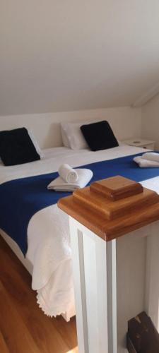 Apartment with one bedroom in Galway with wonderful city view balcony and WiFi 1 km from the beach - image 2