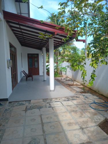 숙소 외관, Mihinsa Guest in 코스고다