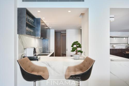 First Croisette - Tap to explore photos