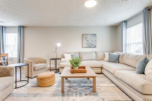 Sutherland Retreat 3BR 2BA and 2 car garage