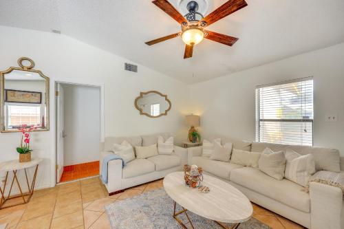 Pet-Friendly Home Near La Cantera and Medical Drive! in San Antonio, USA