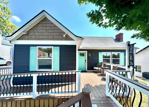 The Sweet Retreat Accessible Historic Home in La Grange