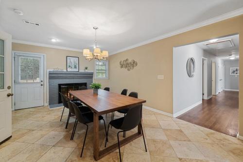 Facilities, Atlanta Family Retreat - Stylish 4BR Getaway in Stone Mountain (GA)