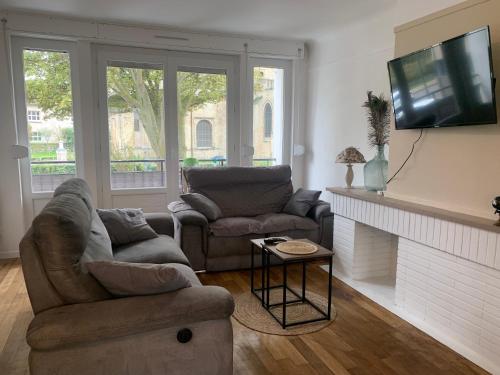 Duplex Notre Dame proche du port in 加萊市中心