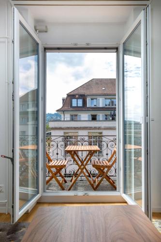KAYA Zurich Apartment 4A - Downtown 2BR Apt with Balcony, Curych (fotografie 8)