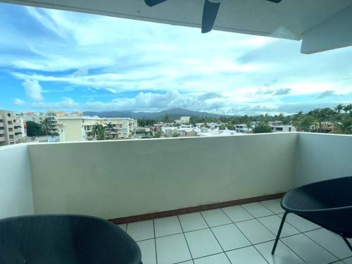 Lovely 2 bedroom condo 2min walking to the beach in Luquillo