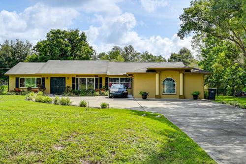 Lutz Home about 14 Mi to Downtown Tampa Lutz Home about 14 Mi to Downtown Tampa