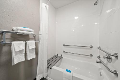 Efficiency Lodge Douglasville in Del Ridge, USA