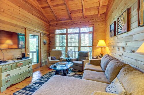 Secluded Mountain Escape with Game Room and Fire Pit! in Blue Ridge, USA
