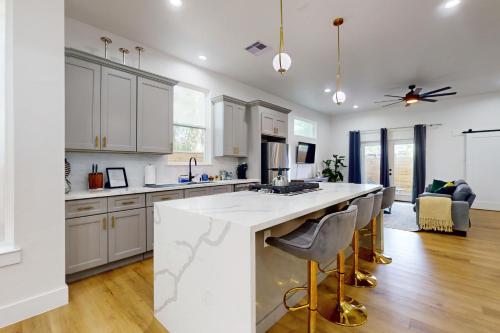 Urban Oasis: Retreat in the City in Houston, USA