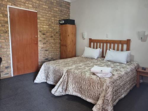Airport Inn Bed and Breakfast Room Type - Standard Twin Room