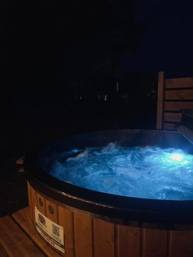 Sworna łąka z zewnętrznym SPA- sauna, jacuzzi, balia