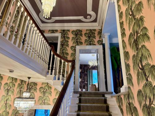 A szálláshely kívülről, Secret Garden House - 7 bed Manor House with Hot Tub and Magical walled Gardens in Leyburn