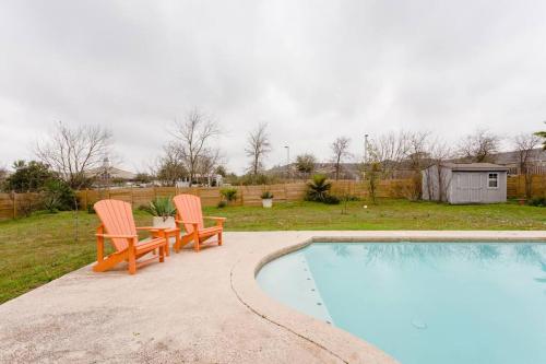 Amazing House with Pool, Arcade, Hot Tub and More - Accomodates 16 guests Amazing House with Pool, Arcade, Hot Tub and More - Accomodates 16 guests