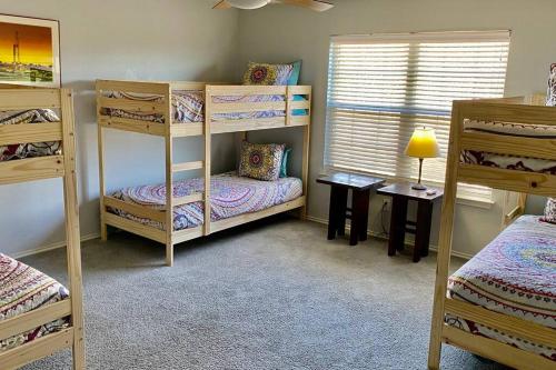 Amazing House with Pool, Arcade, Hot Tub and More - Accomodates 16 guests Amazing House with Pool, Arcade, Hot Tub and More - Accomodates 16 guests