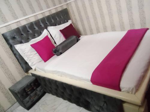 Two-Bedroom House image 10