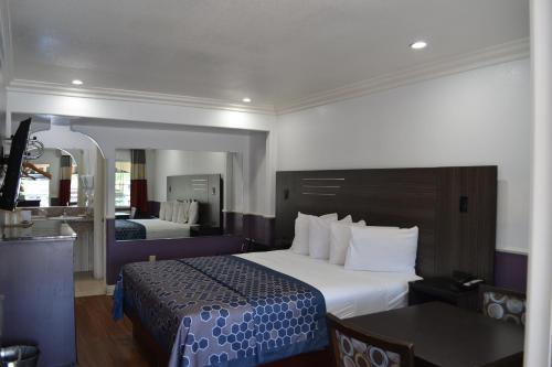 Galaxy Inn in Culver City