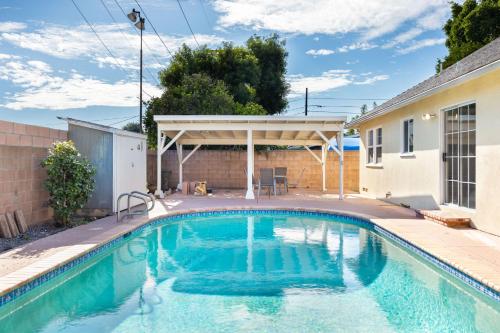 Valley Ranch With Pool, Los Angeles