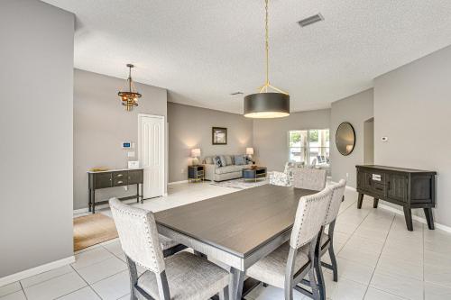 Saltwater Pool Palm Coast Home Less Than 2 Mi to Beach in Palm Coast, USA